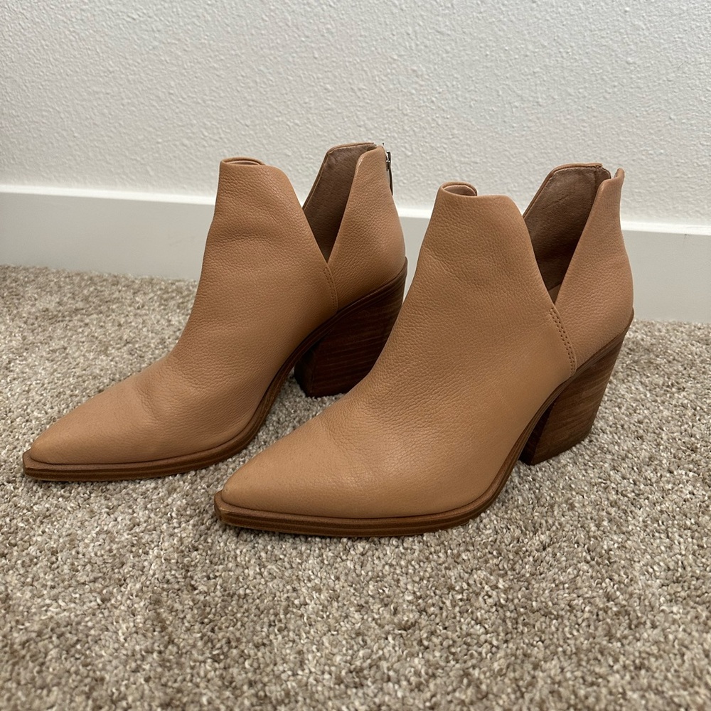 Vince Camuto Gigietta Boots in smooth leather